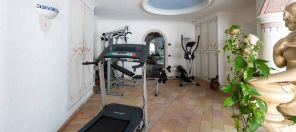 4 bedrooms Villa in Capriana, Italy No. 203719 19