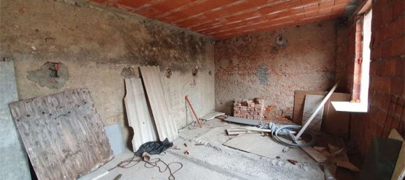 4 rooms House in Appiano Gentile, Italy No. 167517 3