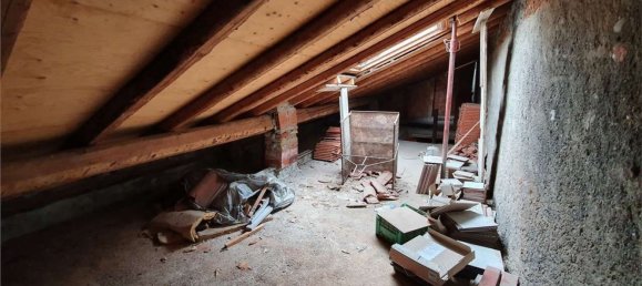 4 rooms House in Appiano Gentile, Italy No. 167517 18