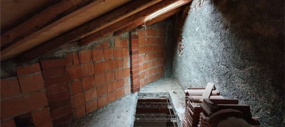 4 rooms House in Appiano Gentile, Italy No. 167517 15