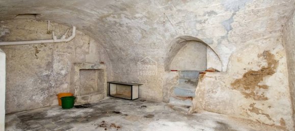 8 bedrooms Commercial property in Mahon, Spain No. 5201 8