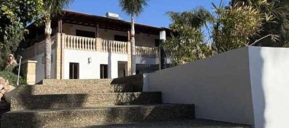 Villa de 5 dormitorios en Moni, Cyprus No. 82412 2