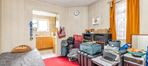 3 bedrooms House in Watford, United Kingdom No. 6066 14