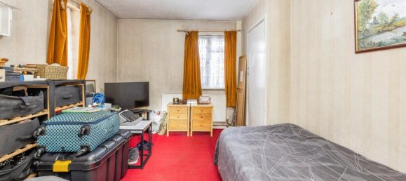 3 bedrooms House in Watford, United Kingdom No. 6066 3