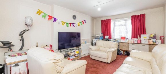 3 bedrooms House in Watford, United Kingdom No. 6066 13