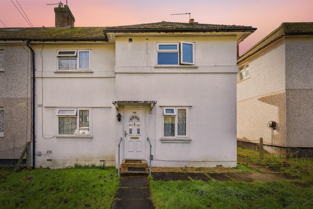 3 bedrooms House in Watford, United Kingdom No. 6066