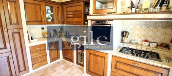 Дом с 3 спальнями в Мальтиньяно, Италия № 270914 4