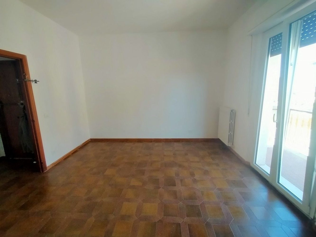 6 bedrooms Apartment in Ancona, Italy No. 372767