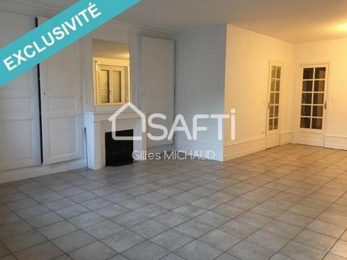 3 غرف نوم شقة في Roanne, France رقم 26984