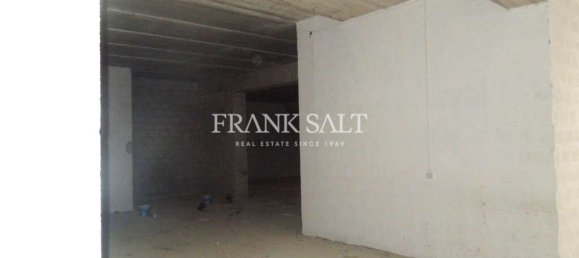 1000m² Office in Gudja, Malta No. 12002 9