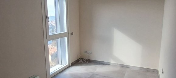 Apartamento de 4 dormitorios en Campobasso, Italy No. 89602 11