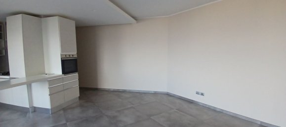 Apartamento de 4 dormitorios en Campobasso, Italy No. 89602 9