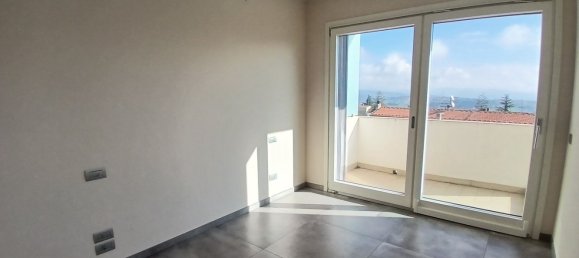 Apartamento de 4 dormitorios en Campobasso, Italy No. 89602 20