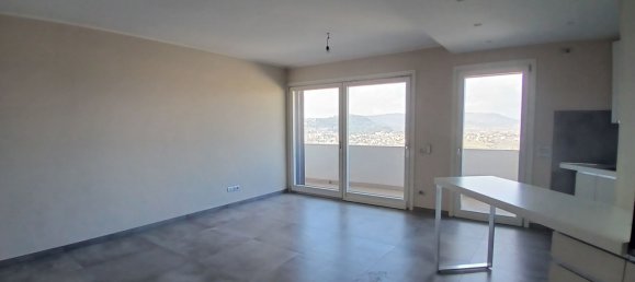 Apartamento de 4 dormitorios en Campobasso, Italy No. 89602 7