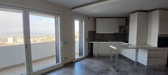Apartamento de 4 dormitorios en Campobasso, Italy No. 89602 8