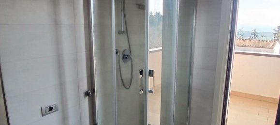 Apartamento de 4 dormitorios en Campobasso, Italy No. 89602 17