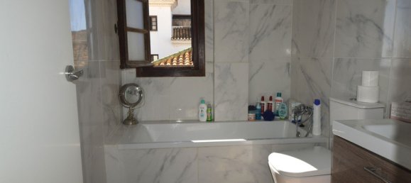 Apartamento de 2 dormitorios en La Duquesa, Spain No. 44079 8