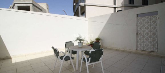 2 Schlafzimmer Wohnung in Saint Julian's, Malta, Nr. 4156 9