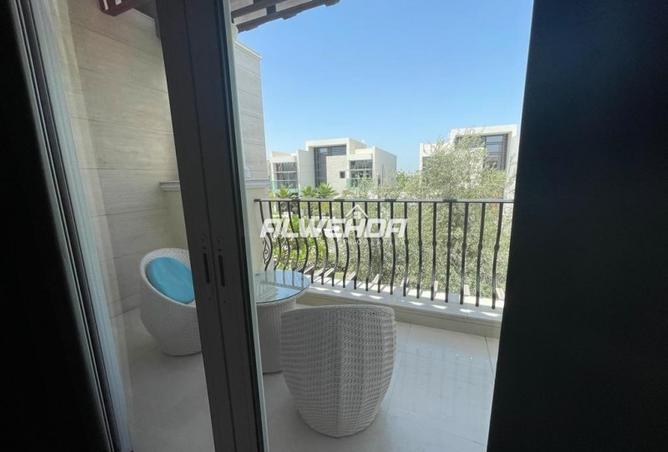 Apartamento de 4 dormitorios en Mohammed Bin Rashid City, UAE No. 4849