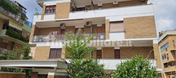 1 bedroom Apartment in Rome, Italy No. 276084 4