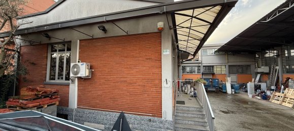 Lagerhaus in Cinisello Balsamo, Italy 720m², Nr. 134618 3