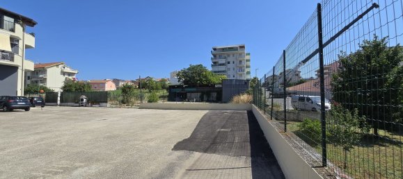 1318m² Land in Spoltore, Italy No. 306863 3