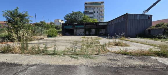 1318m² Land in Spoltore, Italy No. 306863 4