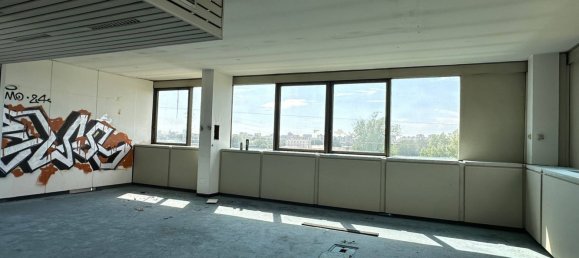 Gewerbliche Immobilie in Cologno Monzese, Italy 3016m², Nr. 296703 4