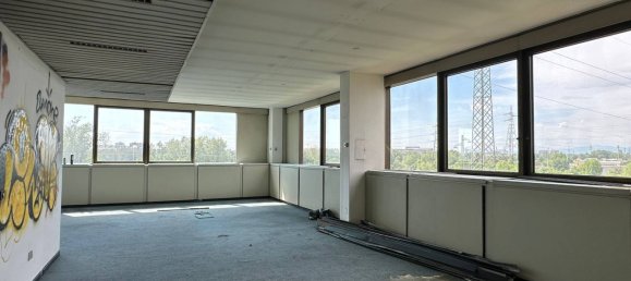 Gewerbliche Immobilie in Cologno Monzese, Italy 3016m², Nr. 296703 3