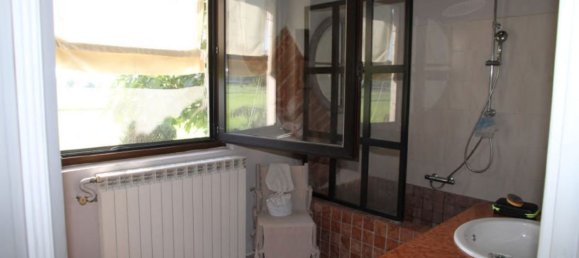 7-salle Appartement à Zerbolò, Italy No. 332732 18