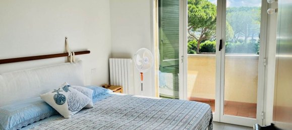 4 rooms Apartment in Castiglione della Pescaia, Italy No. 60248 10