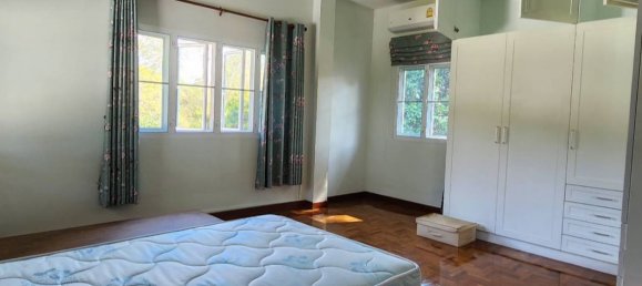 4 bedrooms House in Chiang Mai, Thailand No. 27049 13