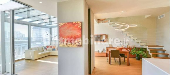 2 bedrooms Penthouse in Seregno, Italy No. 348586 5