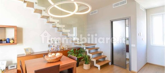 2 bedrooms Penthouse in Seregno, Italy No. 348586 7