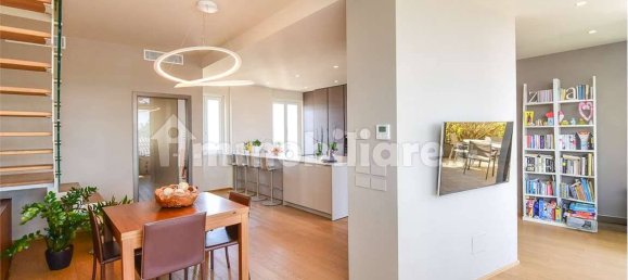 2 bedrooms Penthouse in Seregno, Italy No. 348586 3