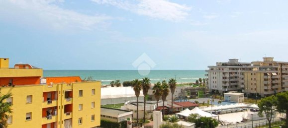 2 bedrooms Apartment in Porto Sant'Elpidio, Italy No. 328211 5