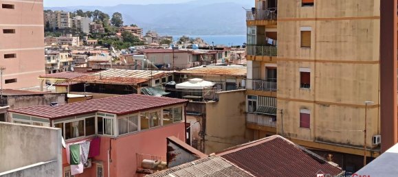 4 rooms Apartment in Messina, Italy No. 285956 25