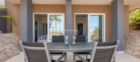 4 bedrooms Villa in Adeje, Spain No. 28036 26