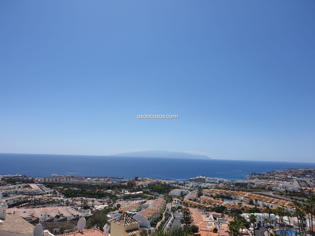 4 bedrooms Villa in Adeje, Spain No. 28036