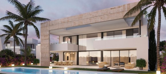 5 bedrooms Villa in Marbella, Spain No. 4794 3