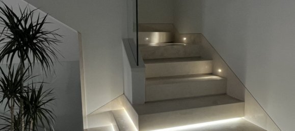 5 bedrooms Villa in Marbella, Spain No. 4794 14