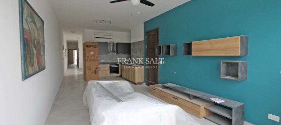 2 bedrooms Penthouse in Mosta, Malta No. 4548 3