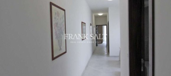 2 bedrooms Penthouse in Mosta, Malta No. 4548 7