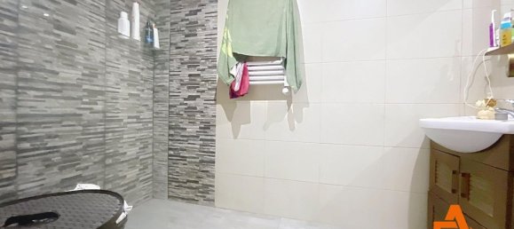 3 bedrooms Apartment in Gijon, Spain No. 148195 21