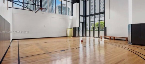 Коммерческая недвижимость 41.06м² в Майами, Майами-Дейд, Флорида, США № 614459 4