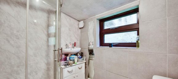 4 bedrooms Bungalow in Sittingbourne, United Kingdom No. 10572 16