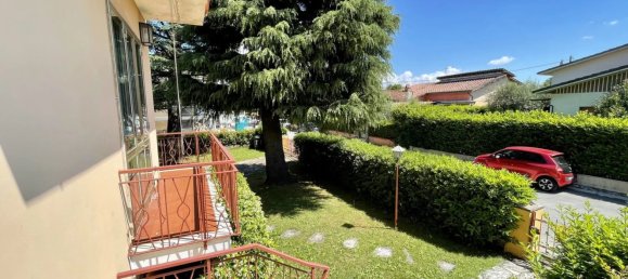 Вилла с 7 комнатами в Лукка, Италия № 104646 7