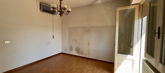 Вилла с 7 комнатами в Лукка, Италия № 104646 28