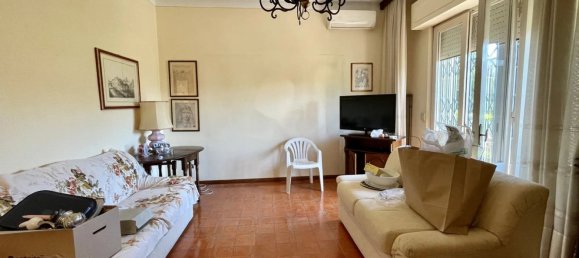 Вилла с 7 комнатами в Лукка, Италия № 104646 12