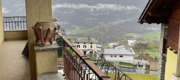 9-salle Appartement à Montagna in Valtellina, Italy No. 250768 4